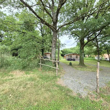 L'evasion Proche Puy Du Fou Rochetrejoux